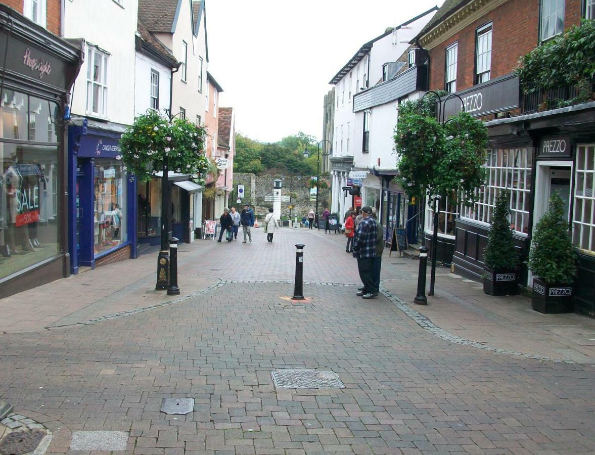 Number 8 With Free Parking Villa Bury St. Edmunds Exterior photo